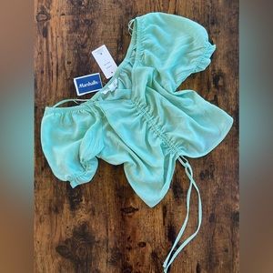 Pink Rose Crop Top Shirt, size Small, mint green